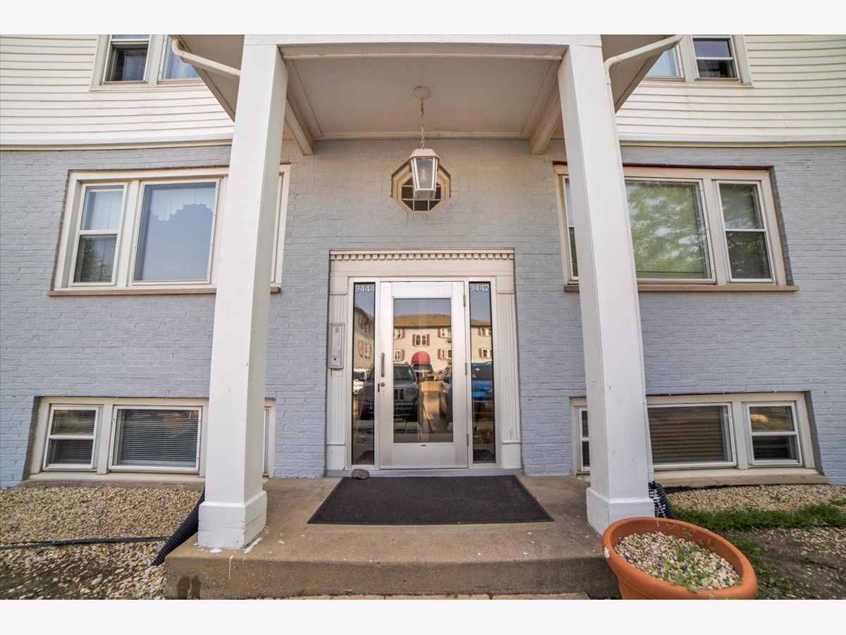  Sold Schiller Park Illinois, 9444 Kelvin