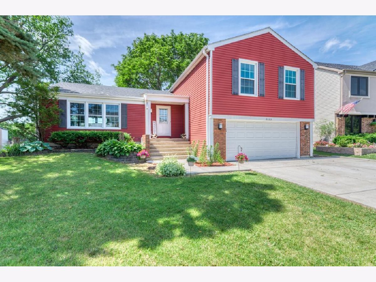 Homes & Condos & Townhomes Sold Sheffield Estates Schaumburg Illinois, 2123 Primrose