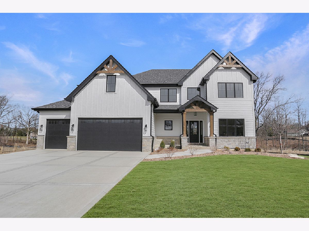 Homes For Sale Mary Ellen Woods Lemont Illinois, 1104 Walter Street