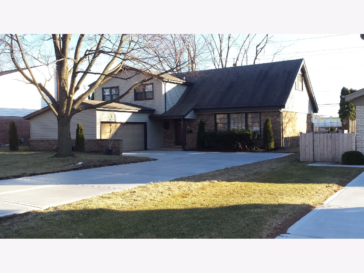 Homes For Rent Arlington Vista Arlington Heights Illinois, 1415 Rosehill