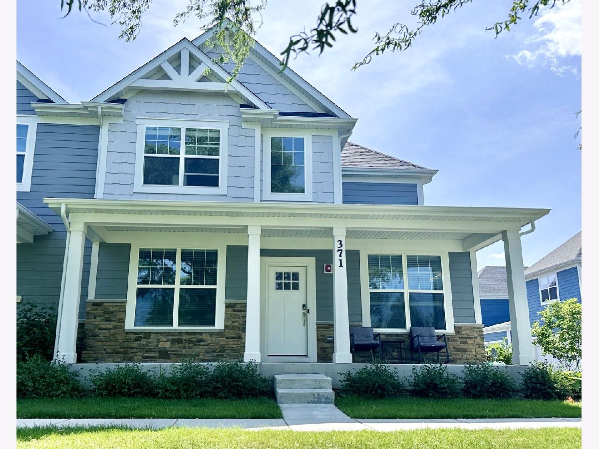 Condos & Townhomes Rented The Villas At Link Crossing Buffalo Grove Illinois, 371 Didier