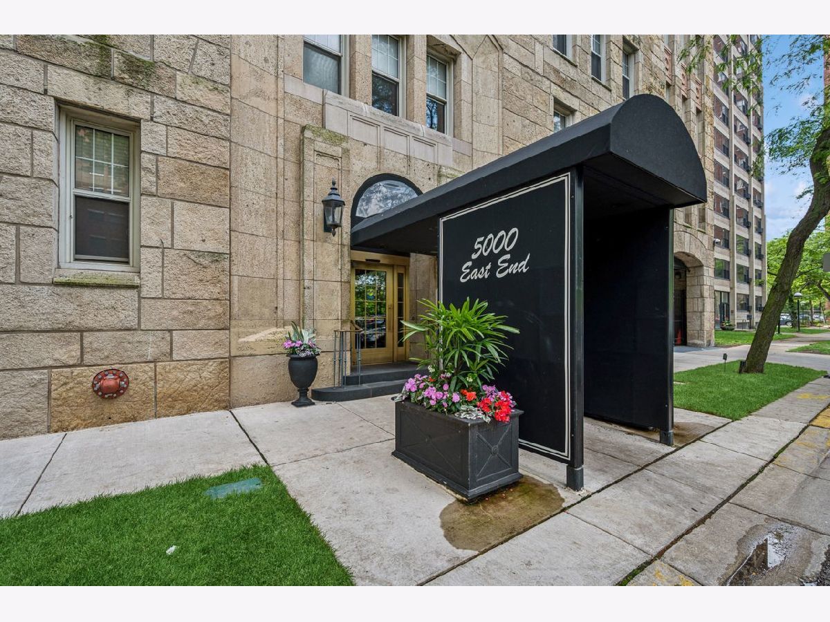 Condominiums For Sale 5000 East End Building Chicago Illinois, 5000 East End Avenue