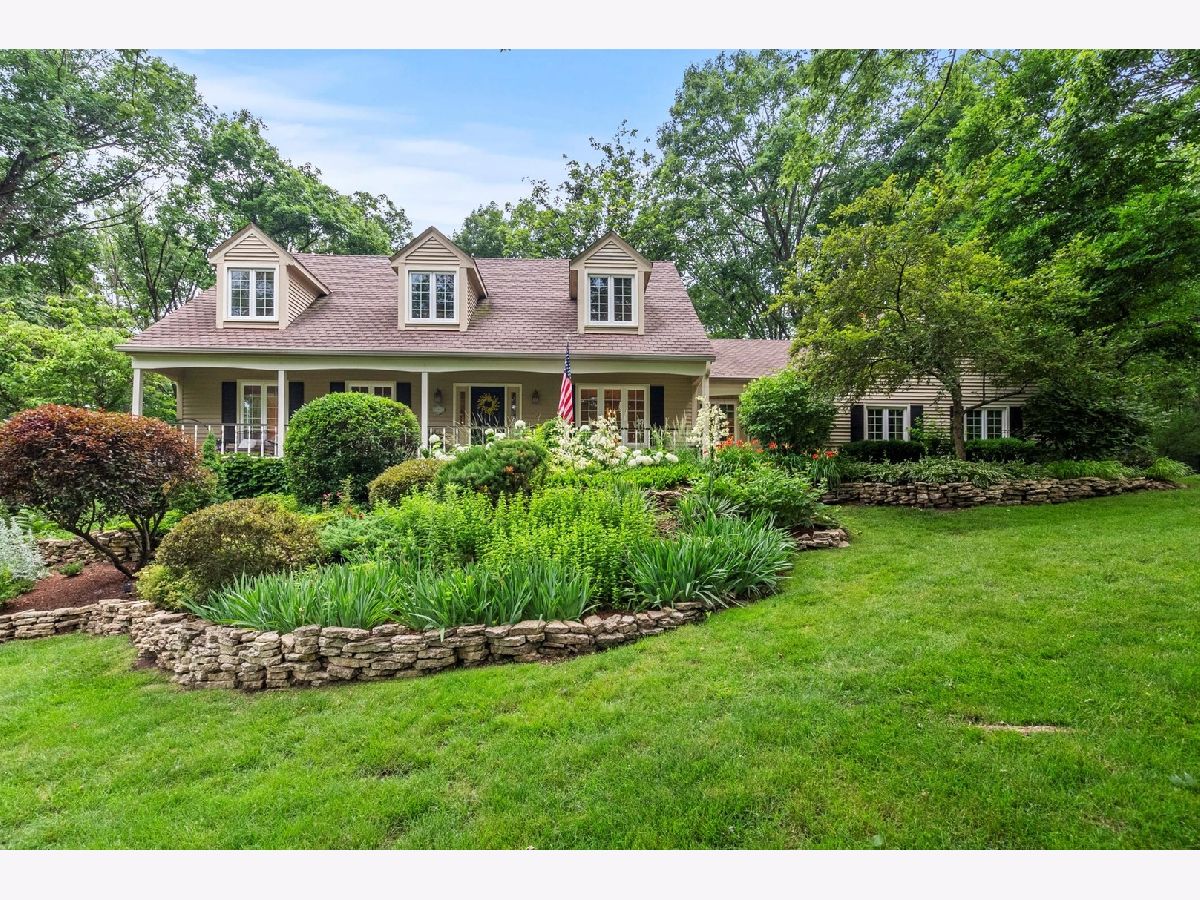  Sold Barrington Illinois, 124 Hidden Oaks