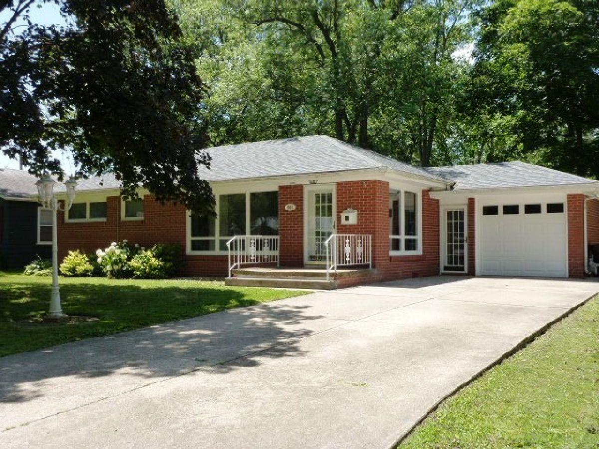  Sold Clinton Illinois, 503 Wilson