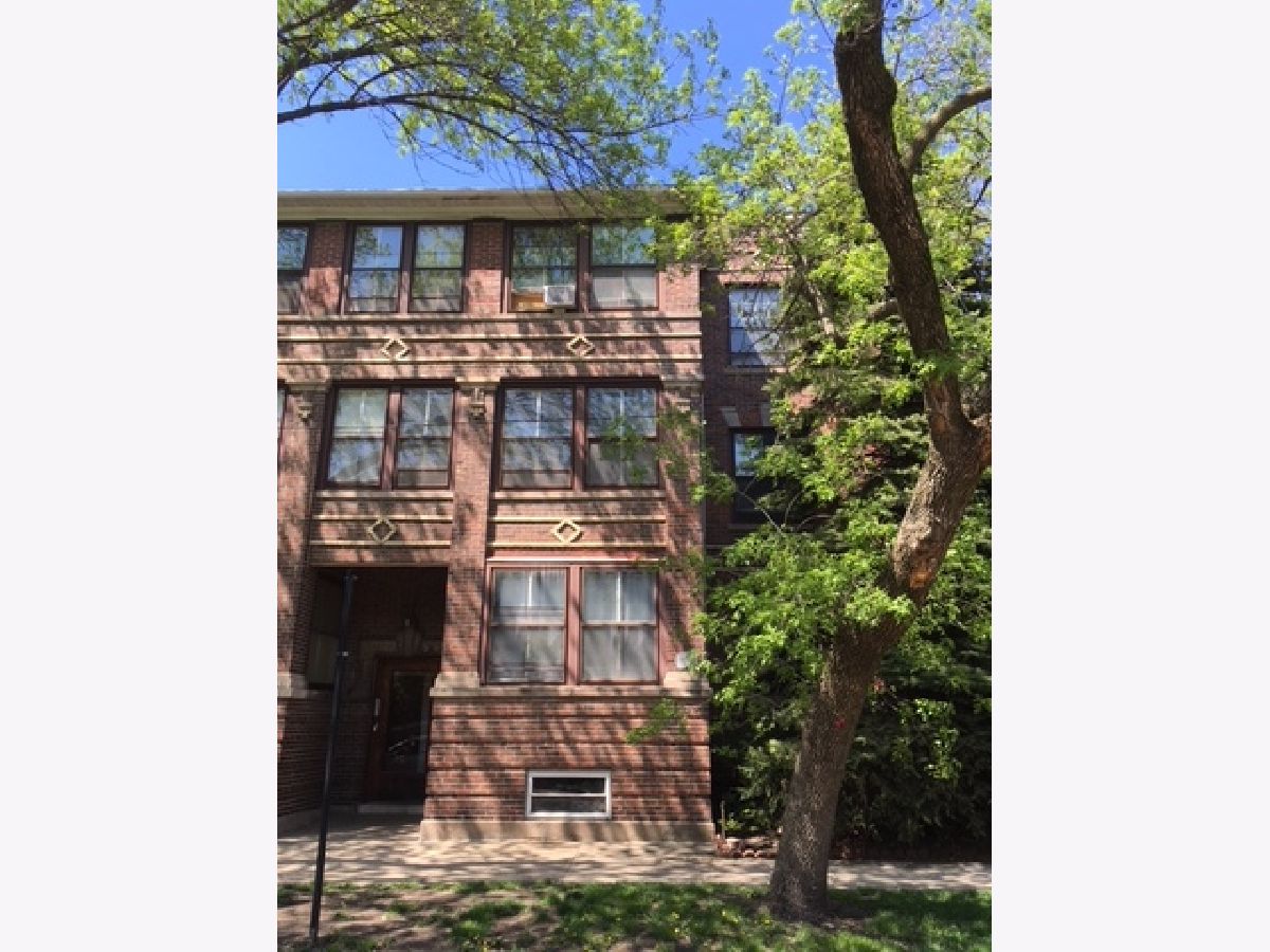  Rented Chicago Illinois, 2206 Berteau