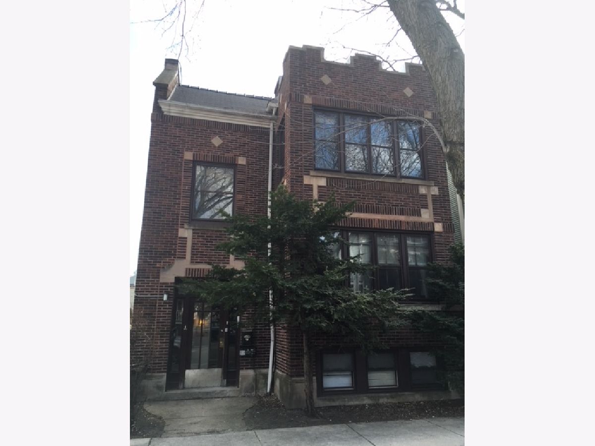  Rented Chicago Illinois, 3939 Paulina
