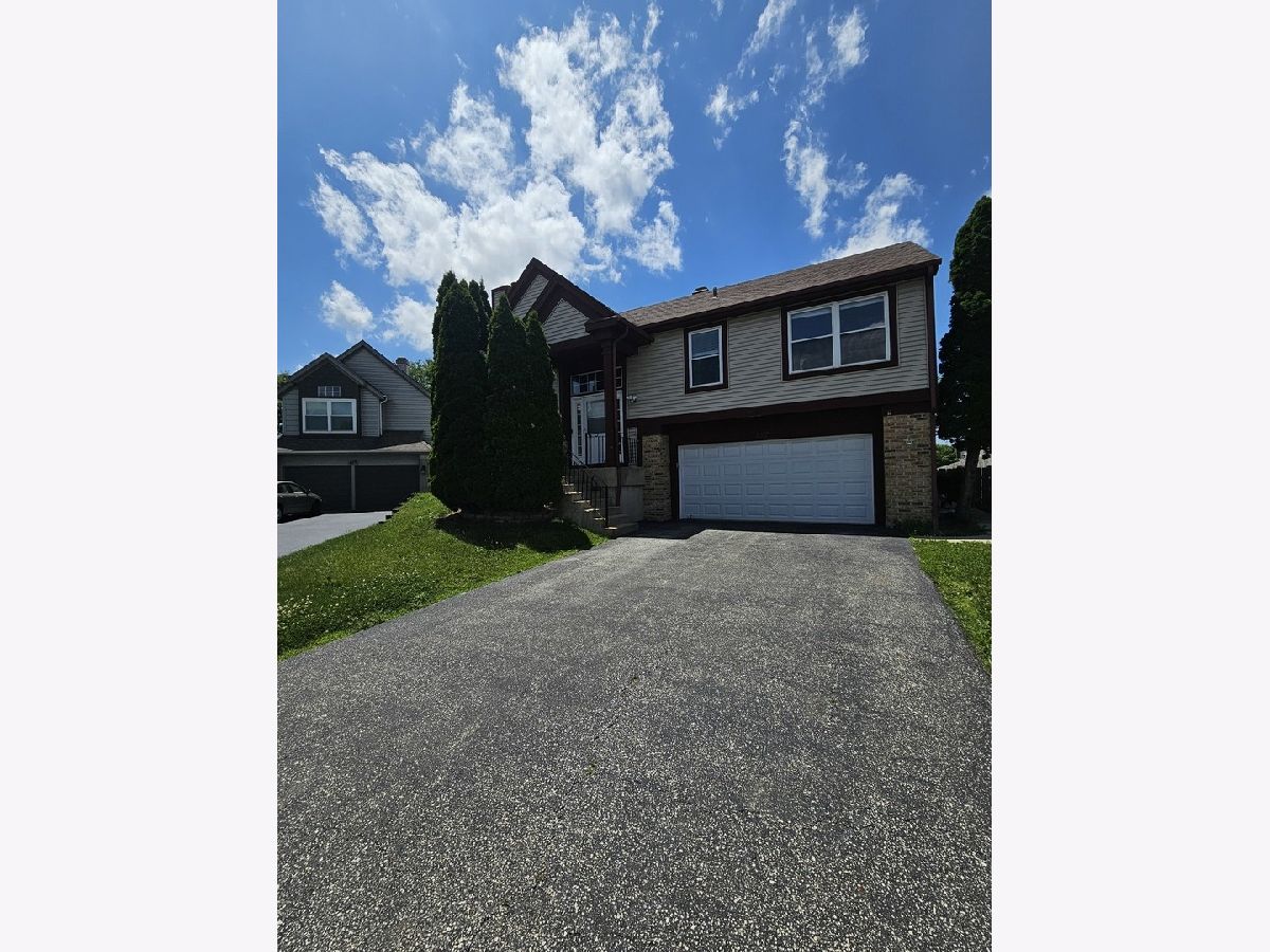 Townhomes & Condos & Homes For Sale Fairfax Commons Bartlett Illinois, 457 Hadley Court