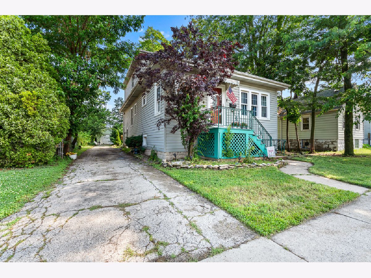 Sold Lyons Illinois, 8112 Christie