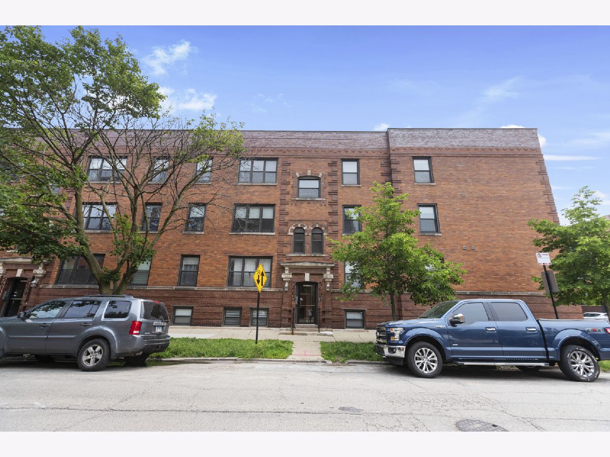 Condos & Townhomes & Homes Rented Andersonville Chicago Illinois, 5605 Glenwood