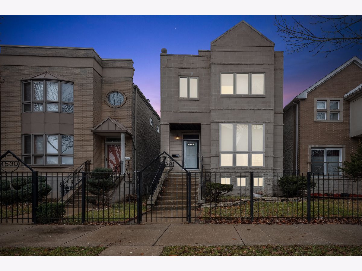 Condos & Townhomes & Homes Rented Bronzeville Chicago Illinois, 4528 Saint Lawrence