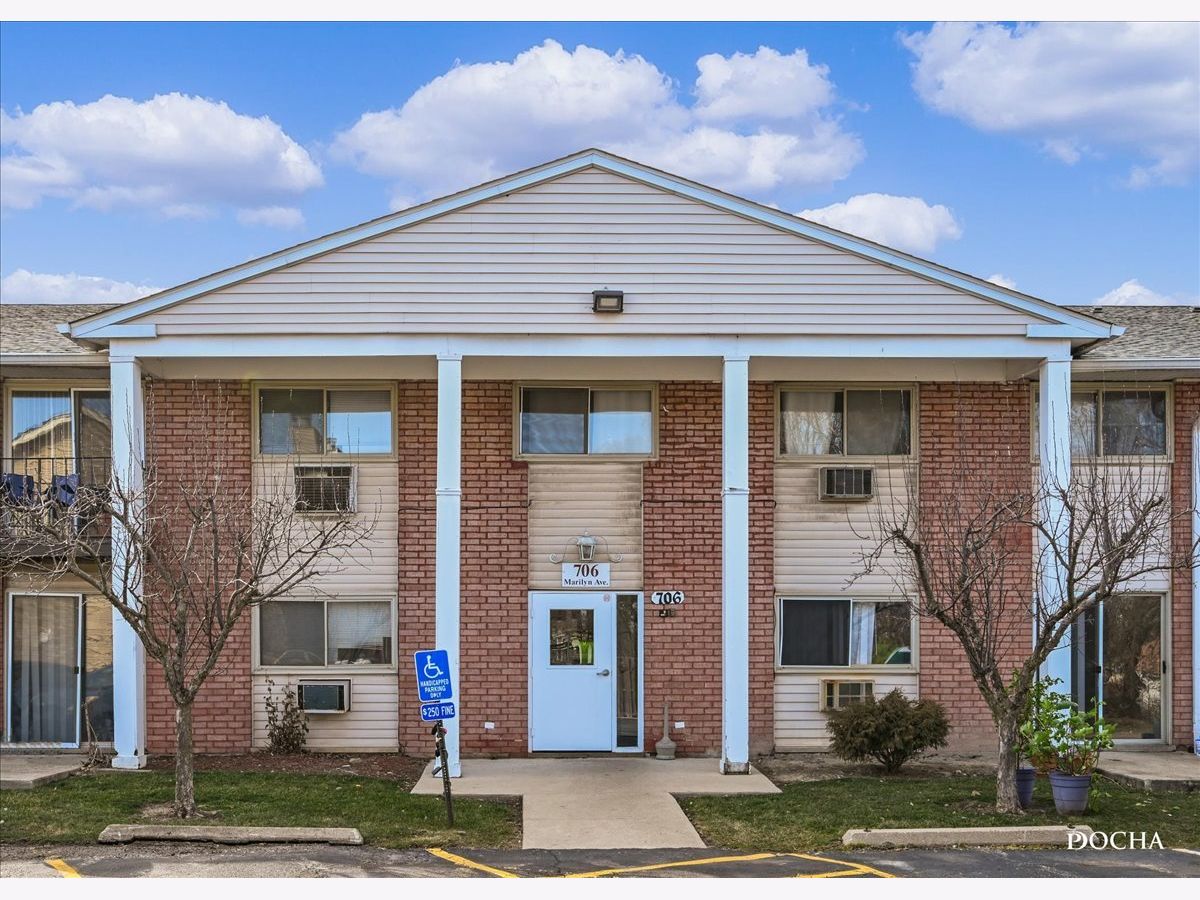  For Rent Glendale Heights Illinois, 706 Marilyn