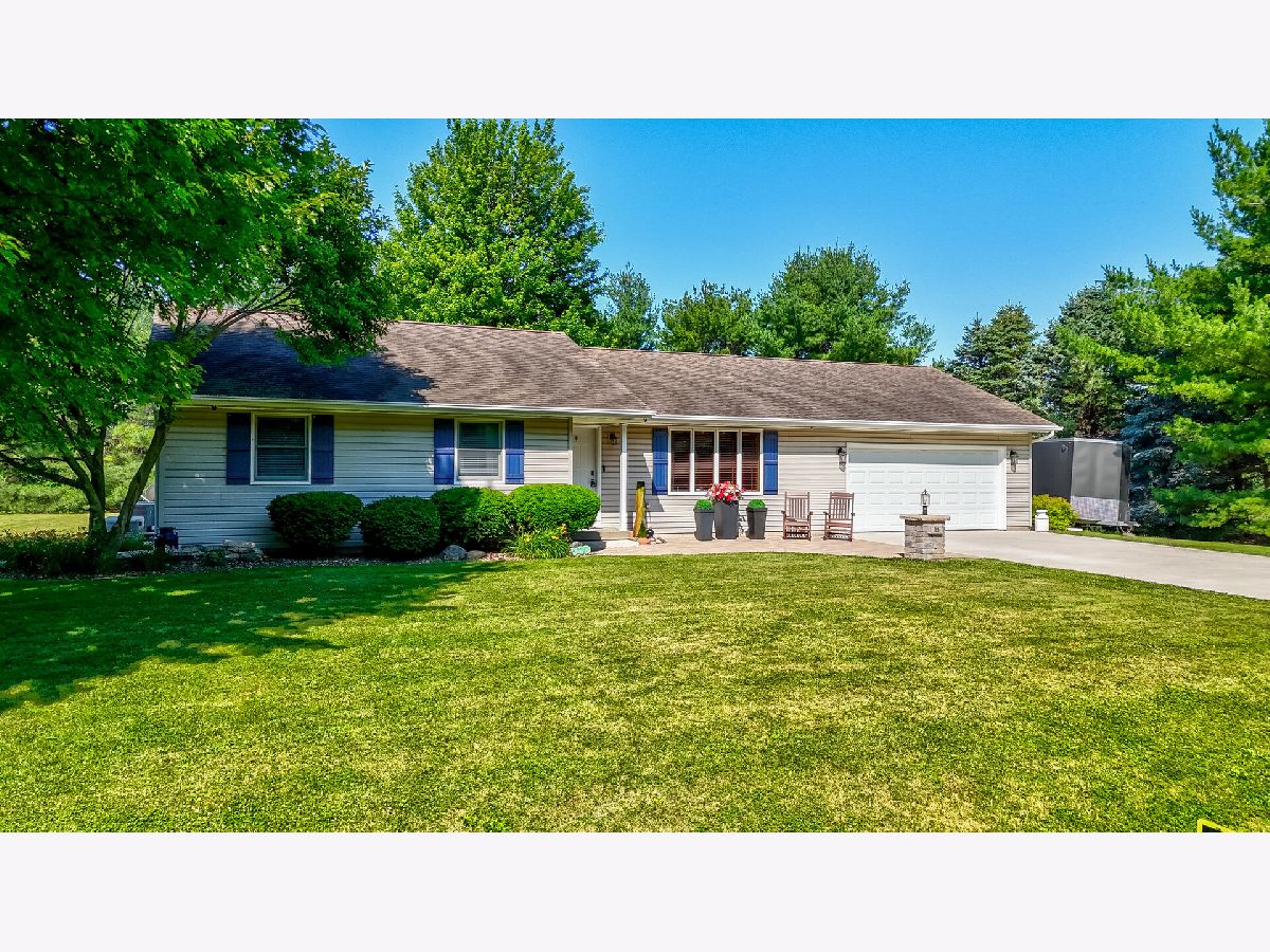  Sold Lostant Illinois, 35 Burr Oak
