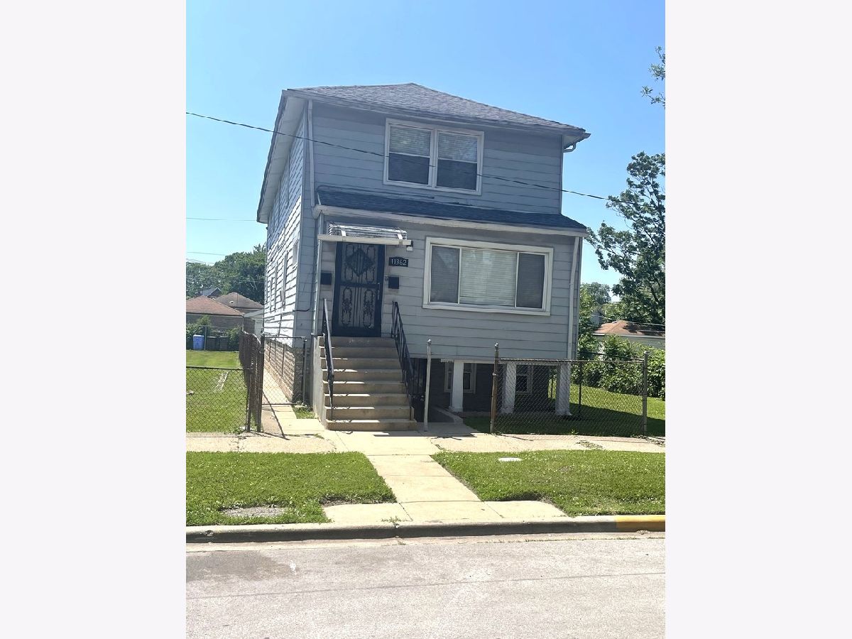 Rented Chicago Illinois, 11362 Morgan