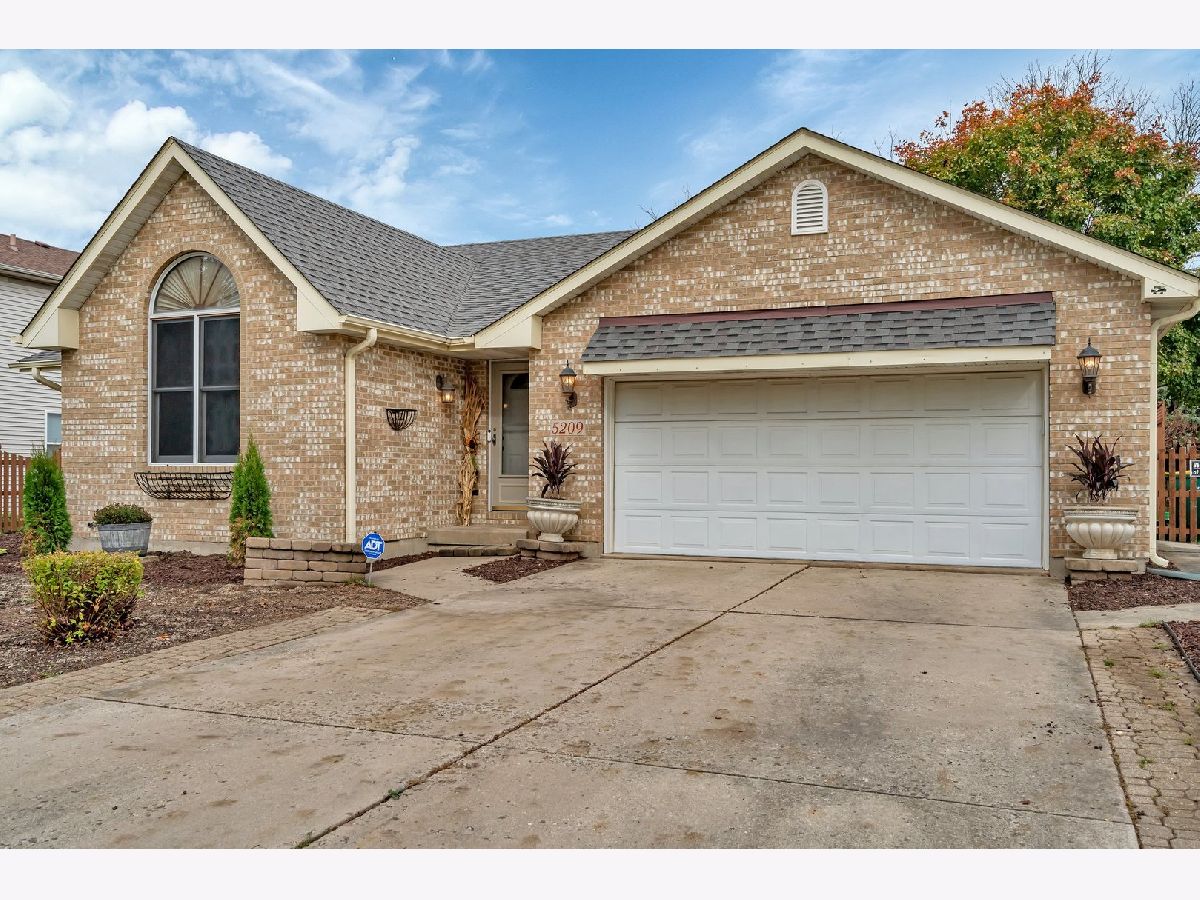 Homes Sold Riverbrook Estates Plainfield Illinois, 5209 Meadowbrook