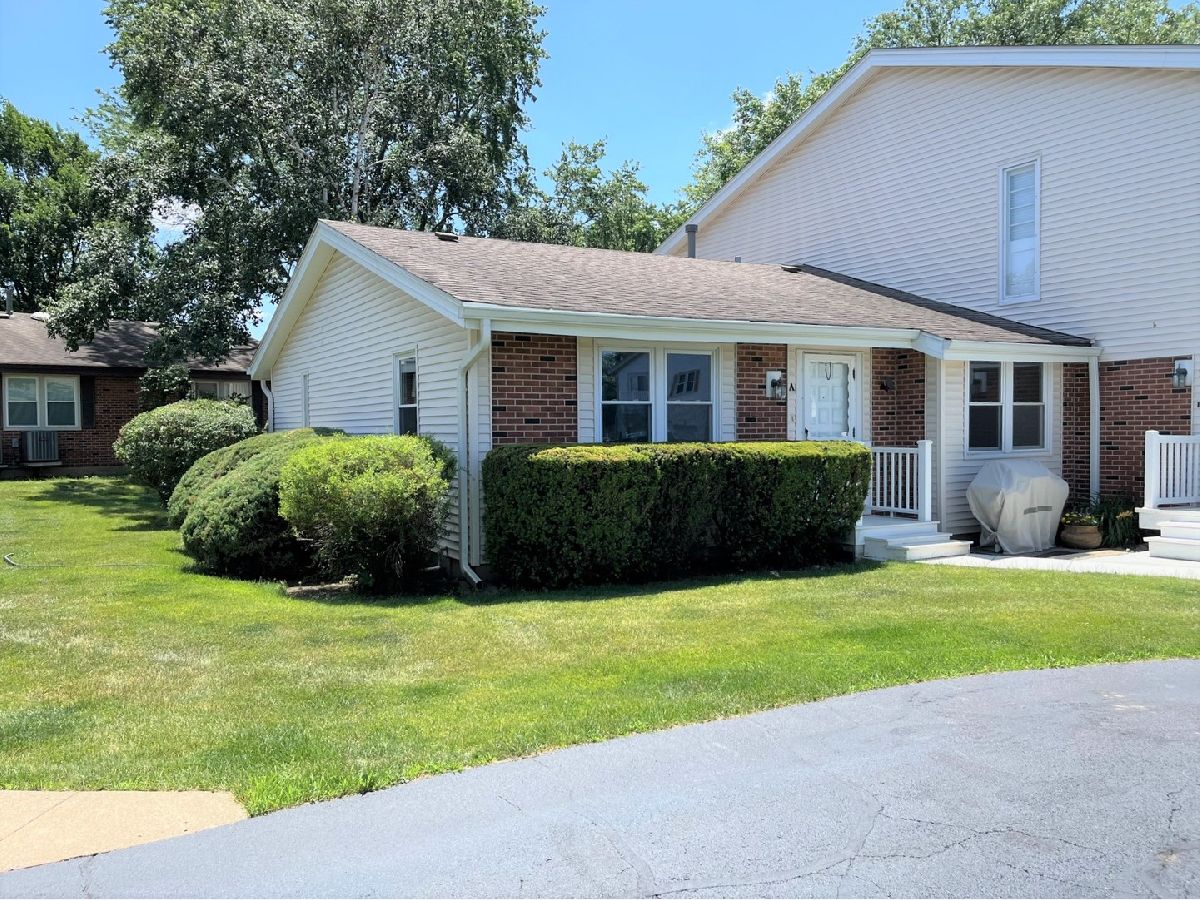 Townhomes & Condos Sold Country Fours Bloomingdale Illinois, 311 Northwestern
