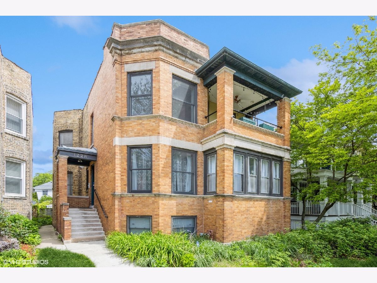 Condominiums & Homes Rented Edgewater Glen Chicago Illinois, 1228 Glenlake