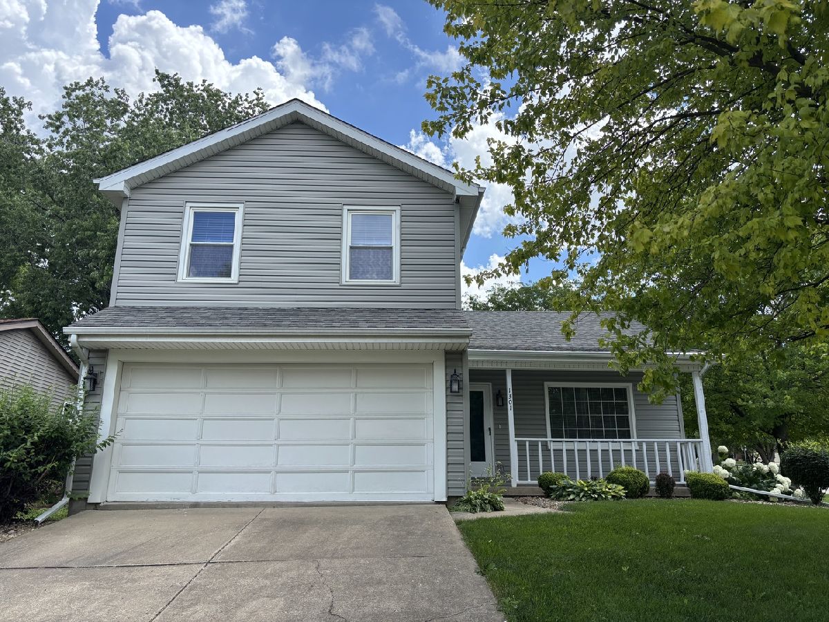 Homes & Condos & Townhomes Sold Hillcrest Bloomington Illinois, 1301 Bancroft