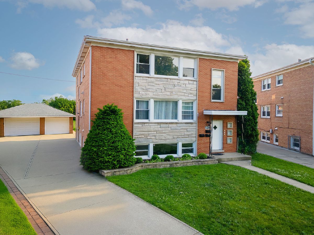  Rented Niles Illinois, 8063 Churchill