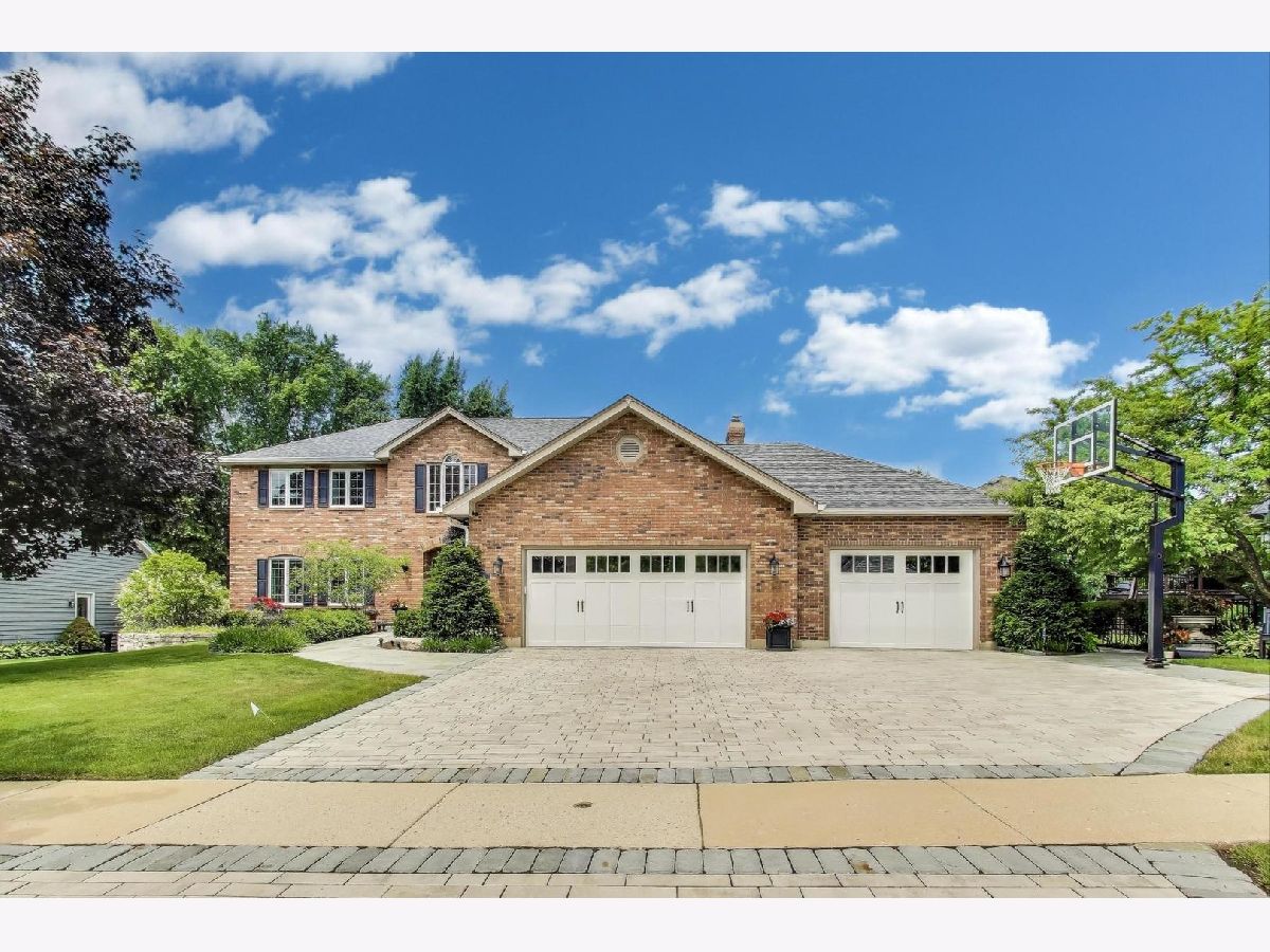 Homes Sold Interlaken Ridge Libertyville Illinois, 1205 Kristin