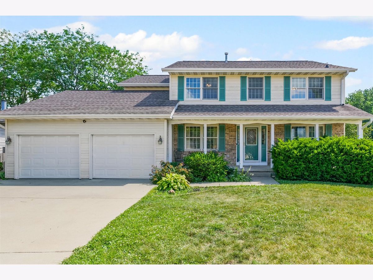 Homes For Sale North Ridge Mahomet Illinois, 409 Northridge Drive