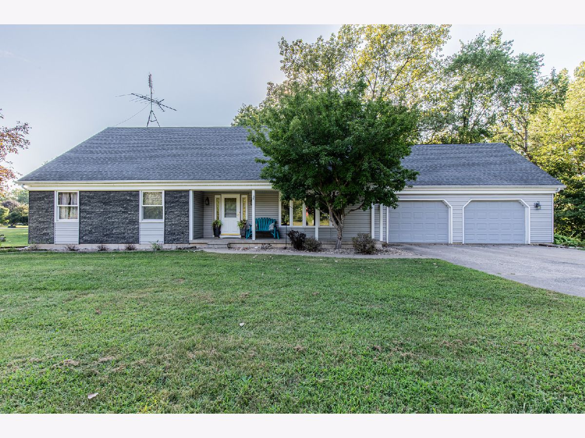  Sold Princeton Illinois, 14389 Lovers Lane
