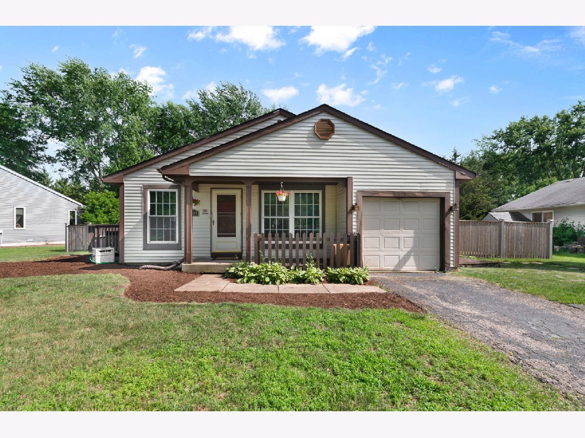 Homes Sold Willowgate Naperville Illinois, 1944 Navarone