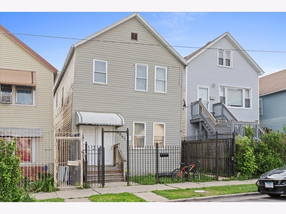 Rented Chicago Illinois, 4841 Loomis