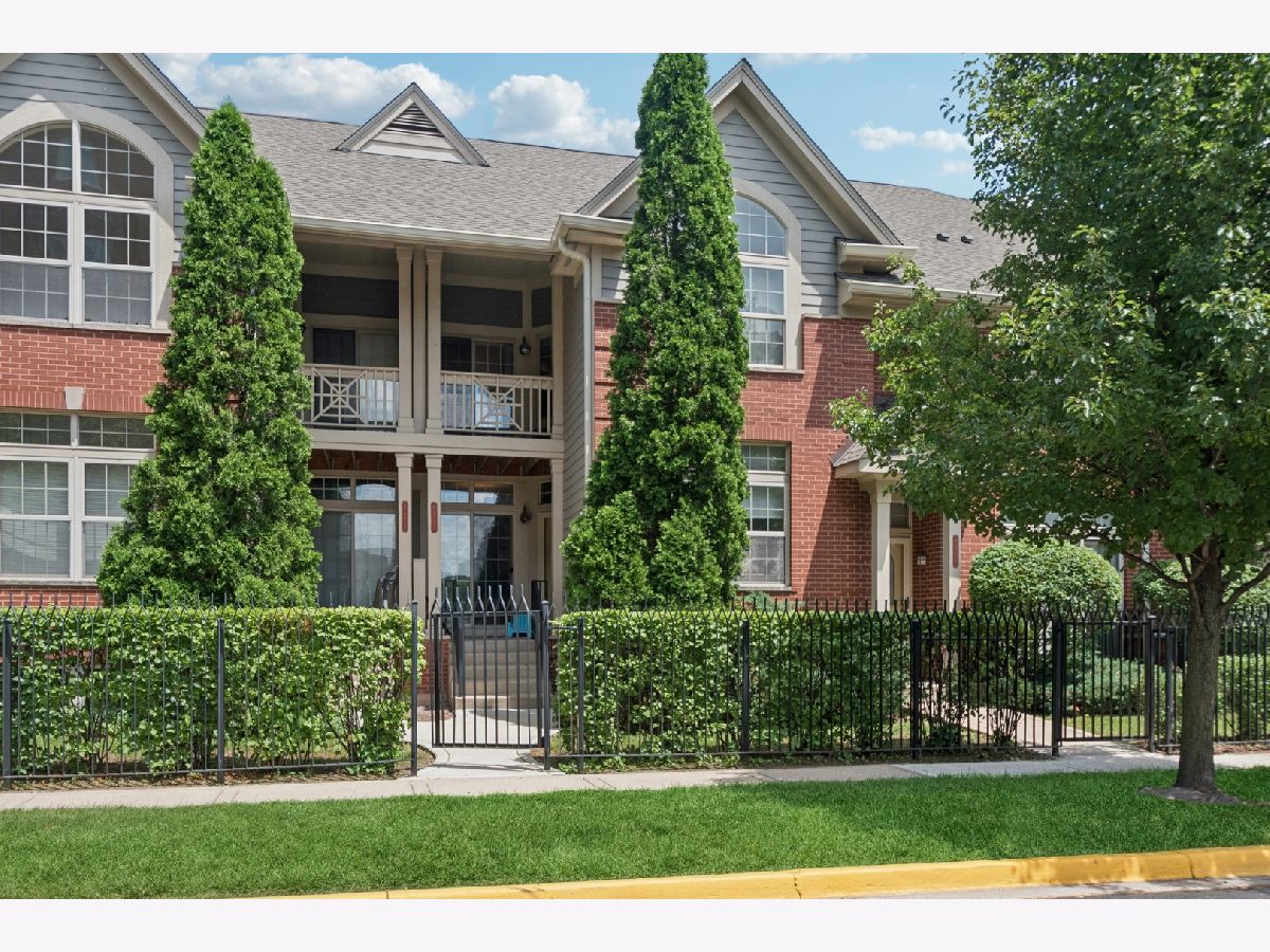 Condos & Townhomes & Homes Sold Woodlands Of Morton Grove Morton Grove Illinois, 8471 Callie