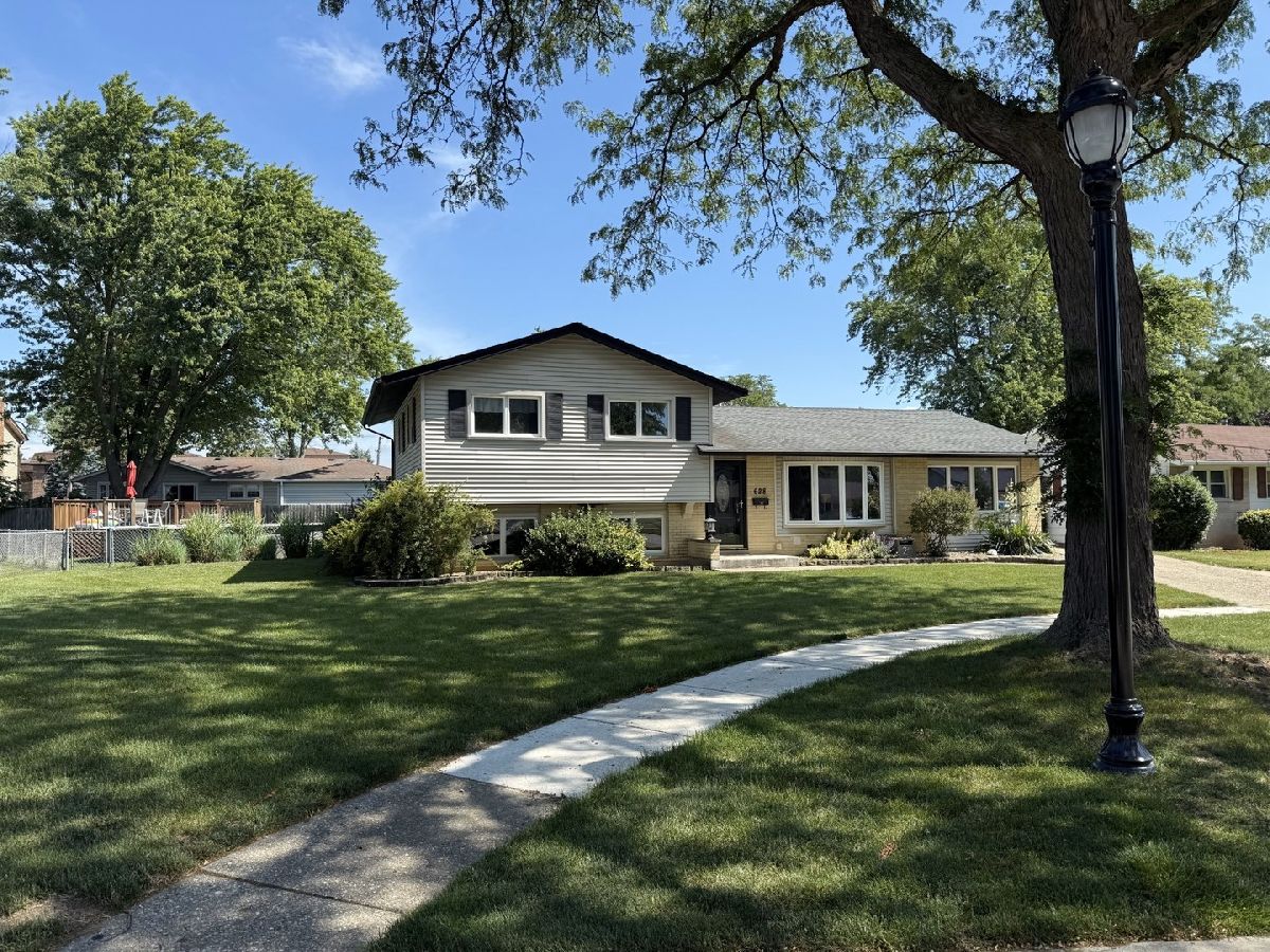  Sold Elk Grove Village Illinois, 628 Ironwood