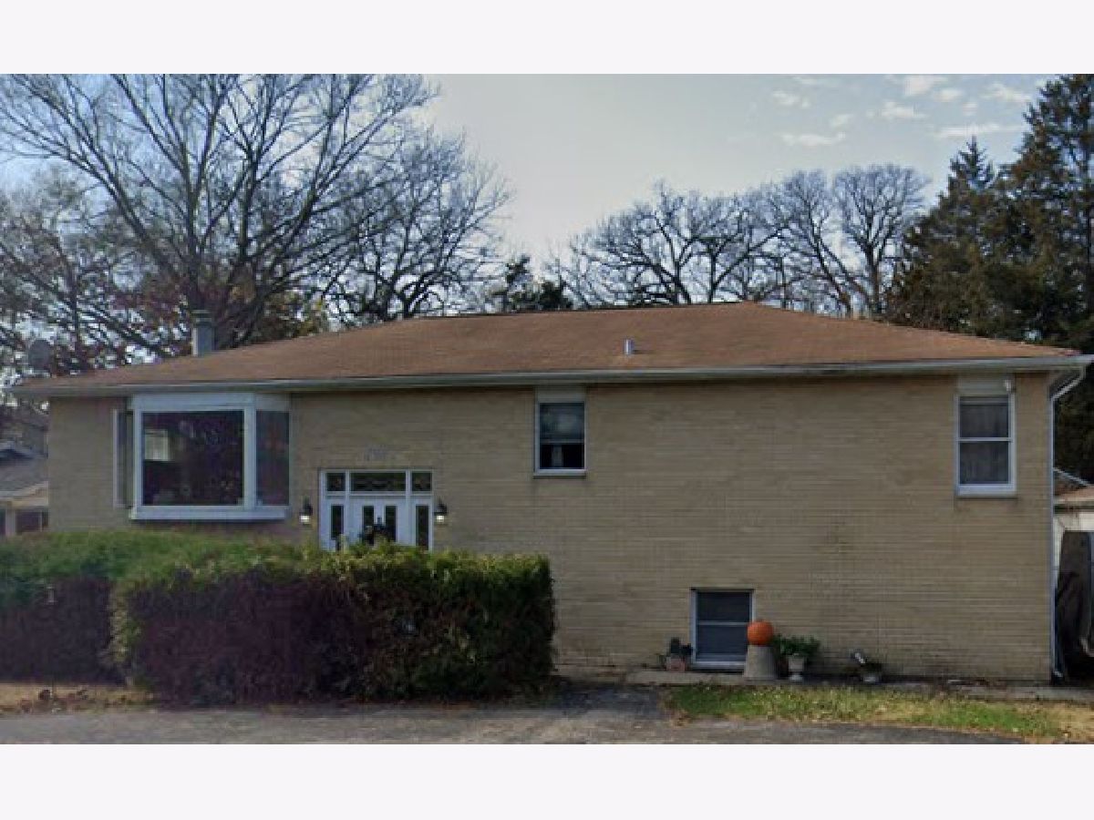  Rented Round Lake Illinois, 728 Lakeview