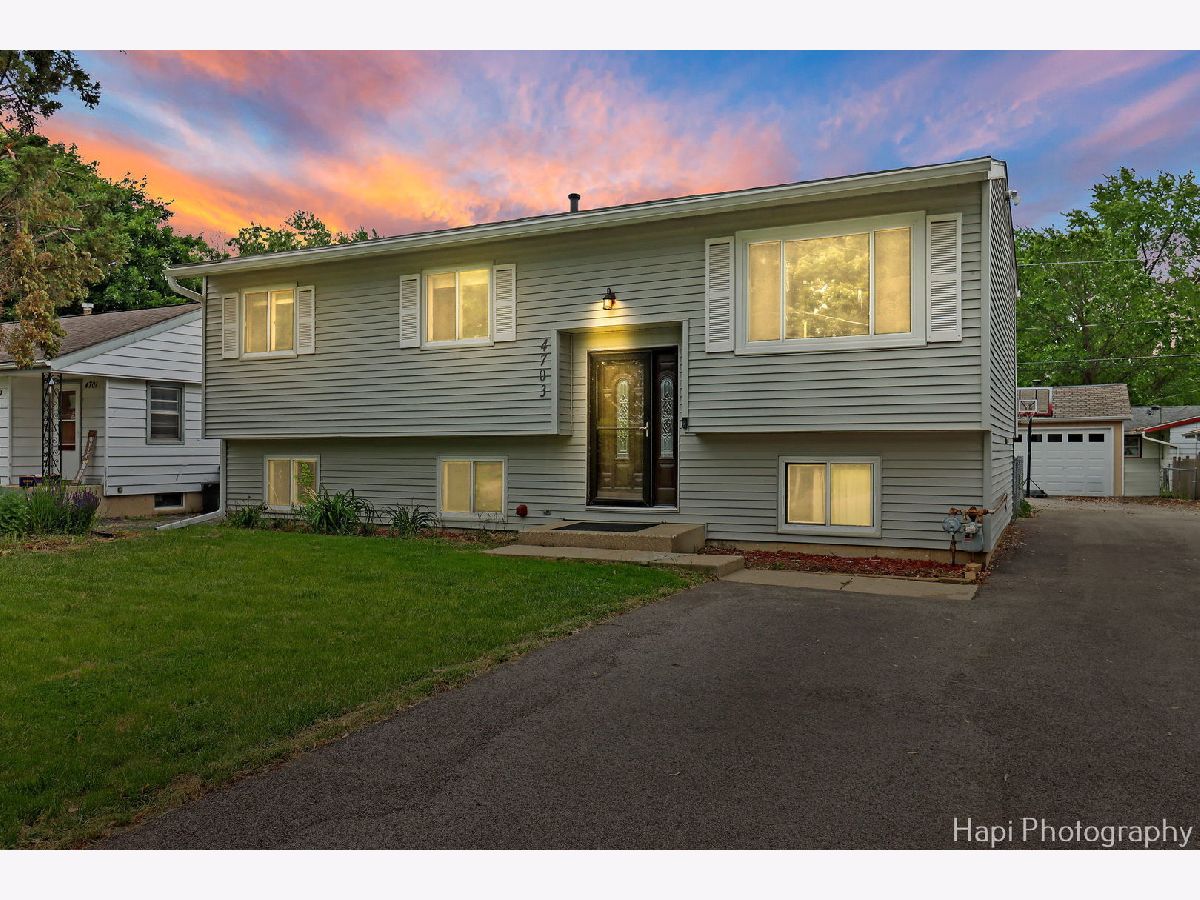 Homes For Sale Lakeland Park Mchenry Illinois, 4703 Shore Drive