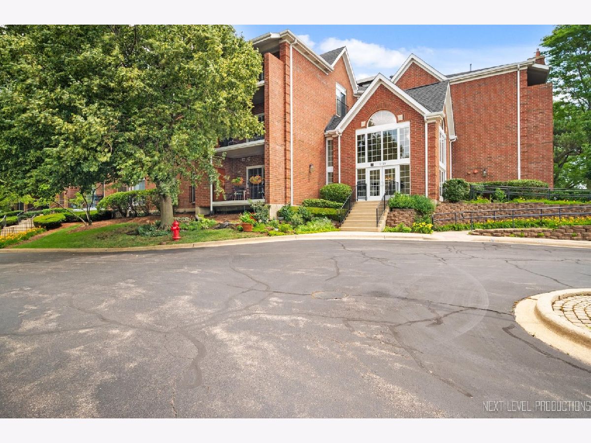 Condominiums Sold Hunt Club Condos St Charles Illinois, 15 Hunt Club