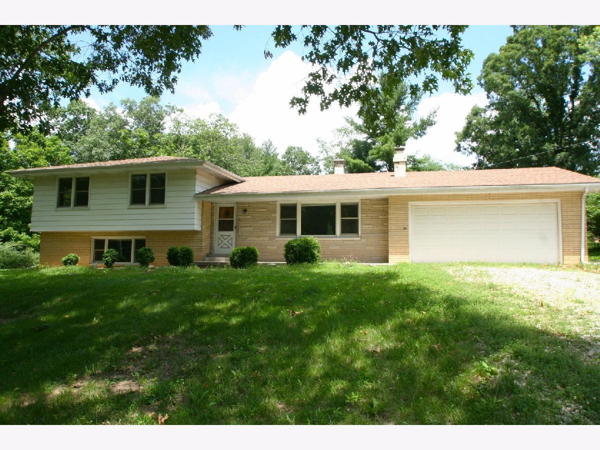  For Sale Mackinaw Illinois, 29724 Allentown Road