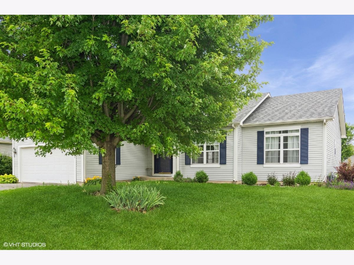 Homes Sold Hidden Grove Dekalb Illinois, 3452 Basswood