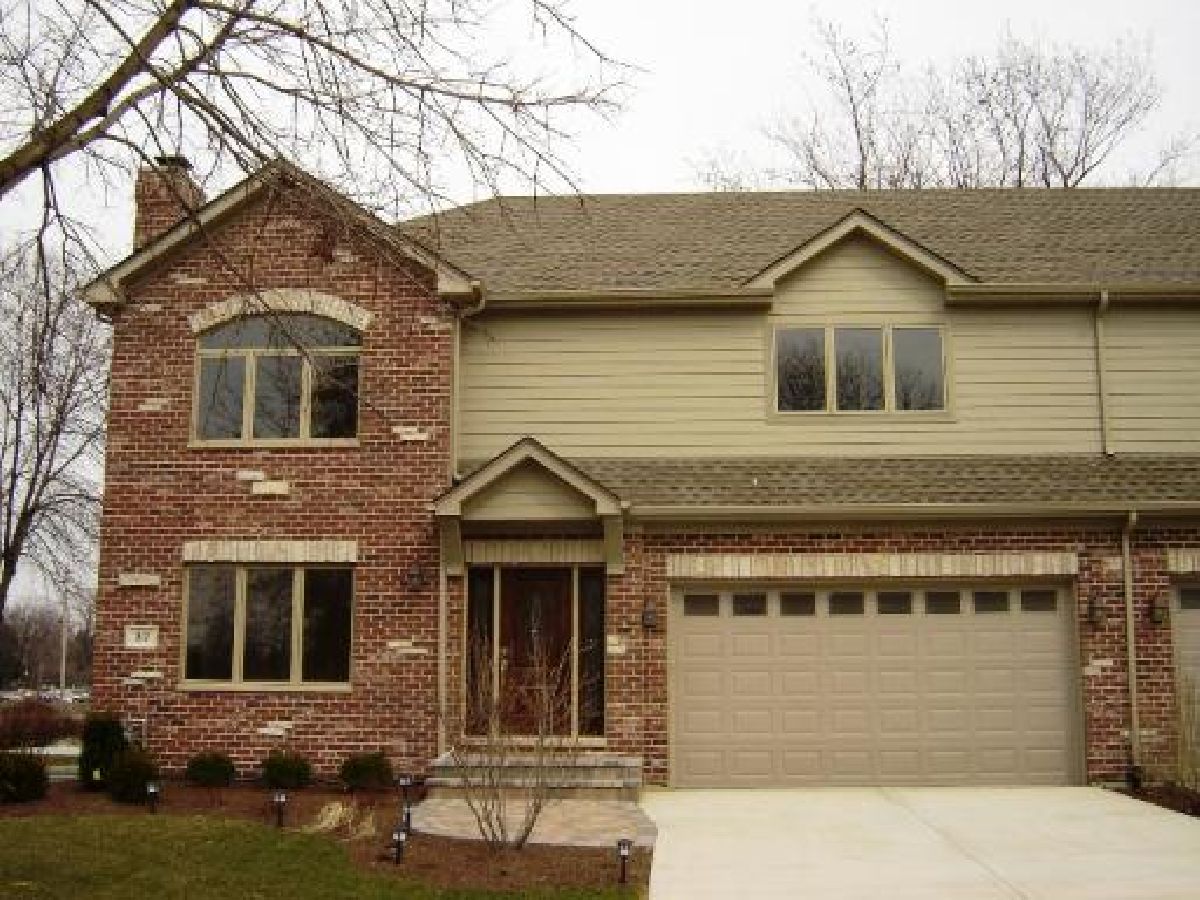  For Rent Westmont Illinois, 217 Quincy