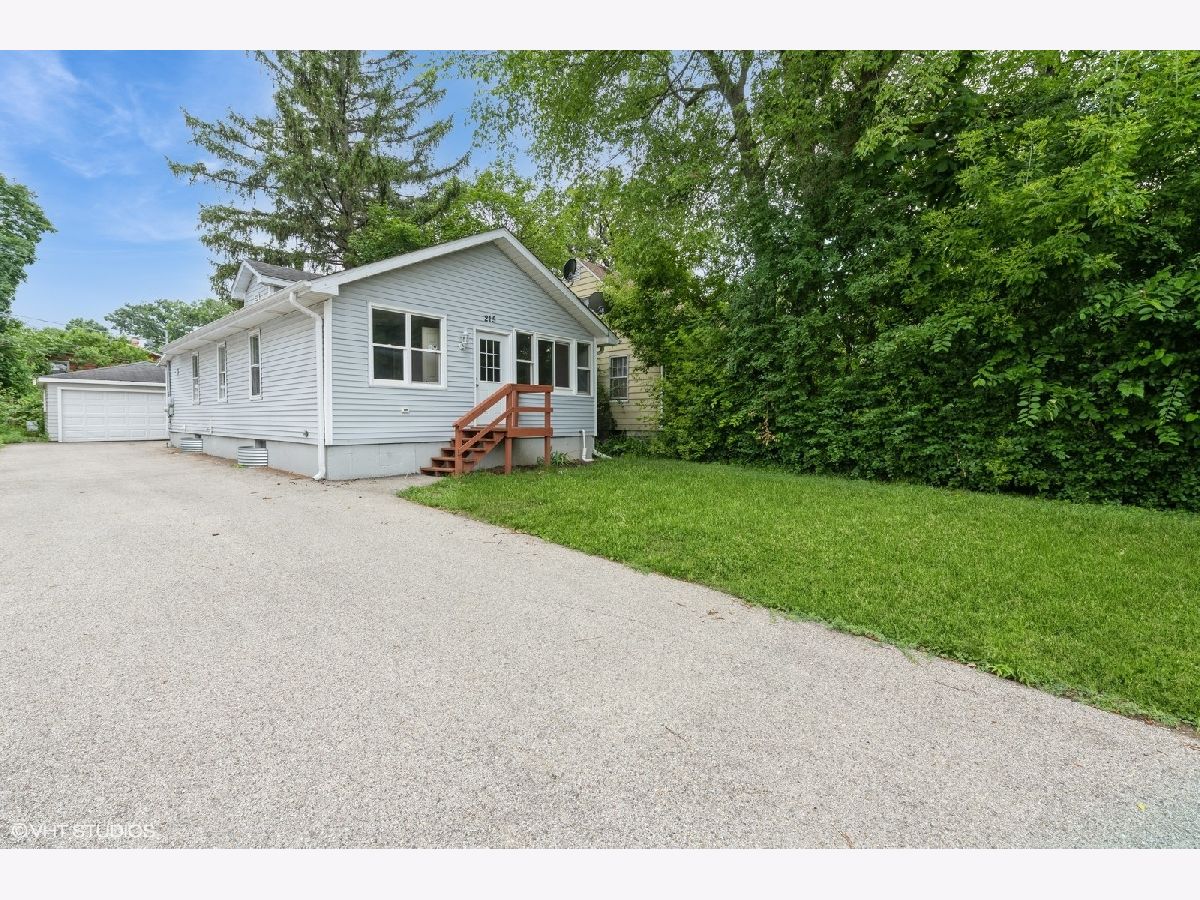  Sold Round Lake Beach Illinois, 215 Glenwood