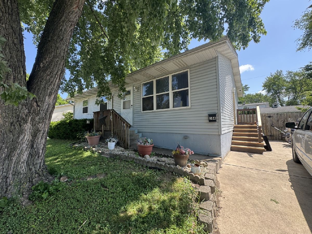  Sold Genoa Illinois, 244 Hadsall