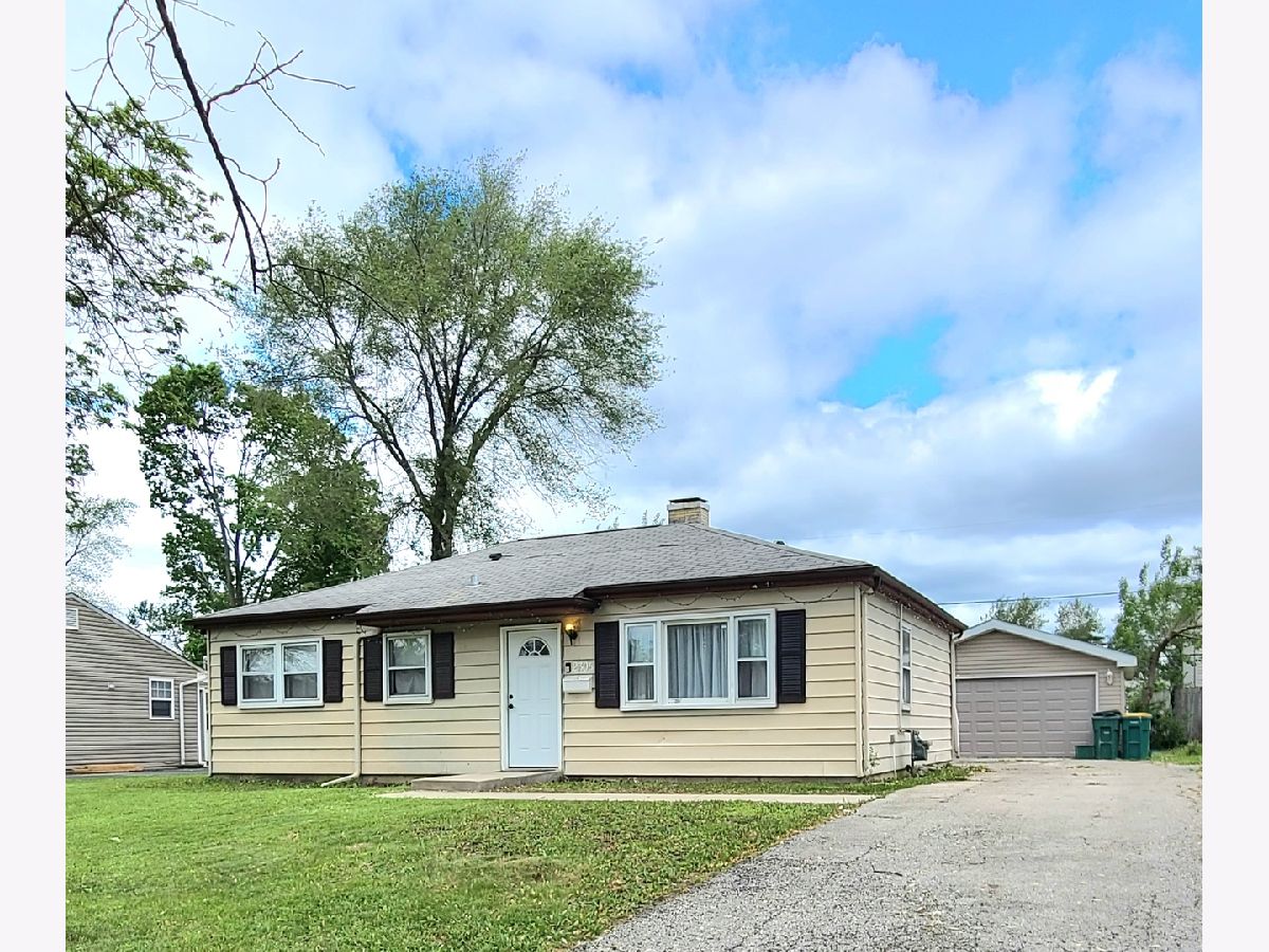 Homes For Sale Marycrest Joliet Illinois, 2305 Marmion Avenue