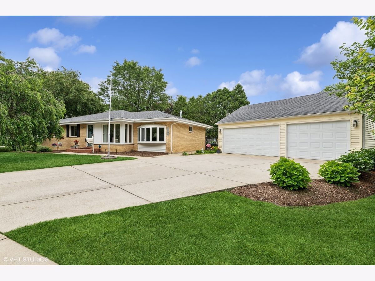 Sold Bloomingdale Illinois, 200 Park