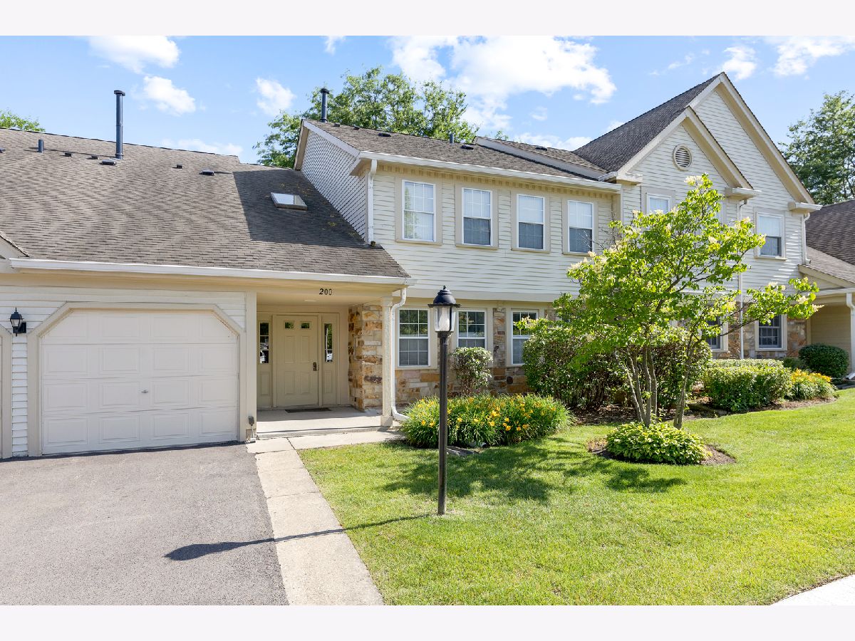 Condos & Townhomes Sold Town Place Schaumburg Illinois, 200 Dublin