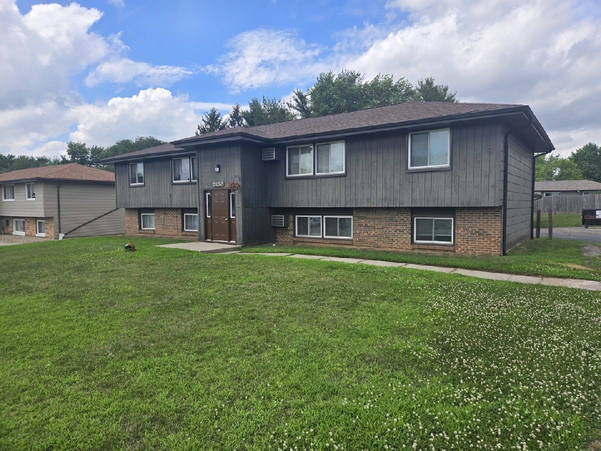  Sold Machesney Park Illinois, 5182 Seaton Hall