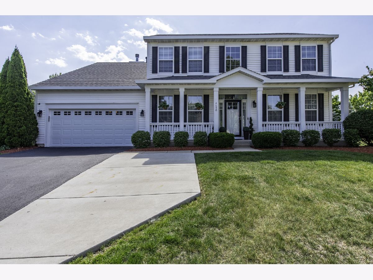 Homes For Sale Natures Ridge Lindenhurst Illinois, 1650 Natures Way