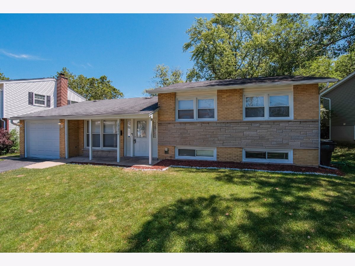  Rented Hazel Crest Illinois, 17801 Dogwood