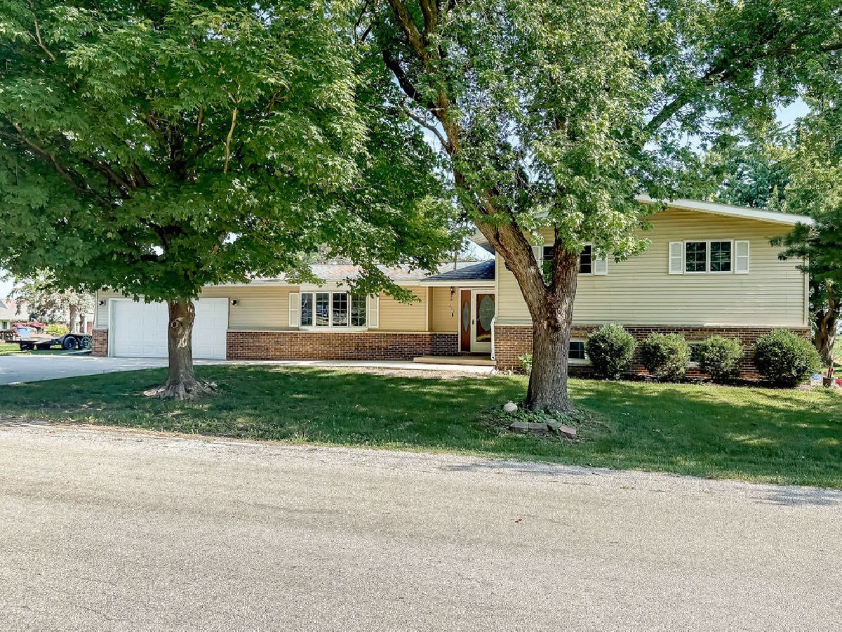 Sold Gridley Illinois, 202 8th