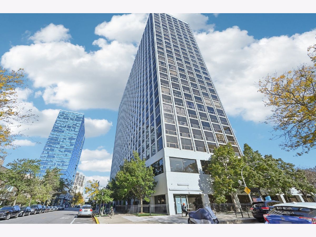  For Sale Chicago Illinois, 4343 Clarendon Avenue
