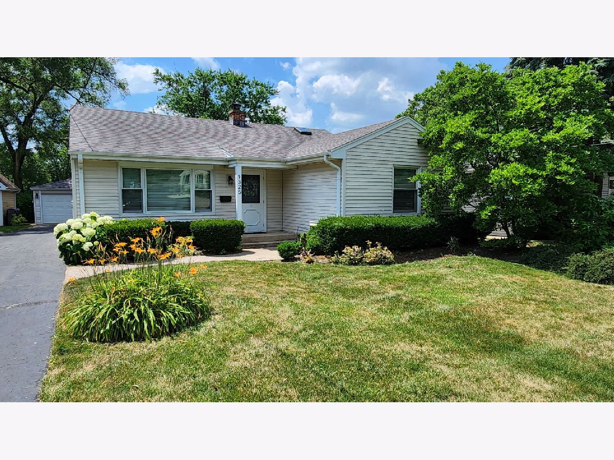  For Rent Western Springs Illinois, 1325 Reid