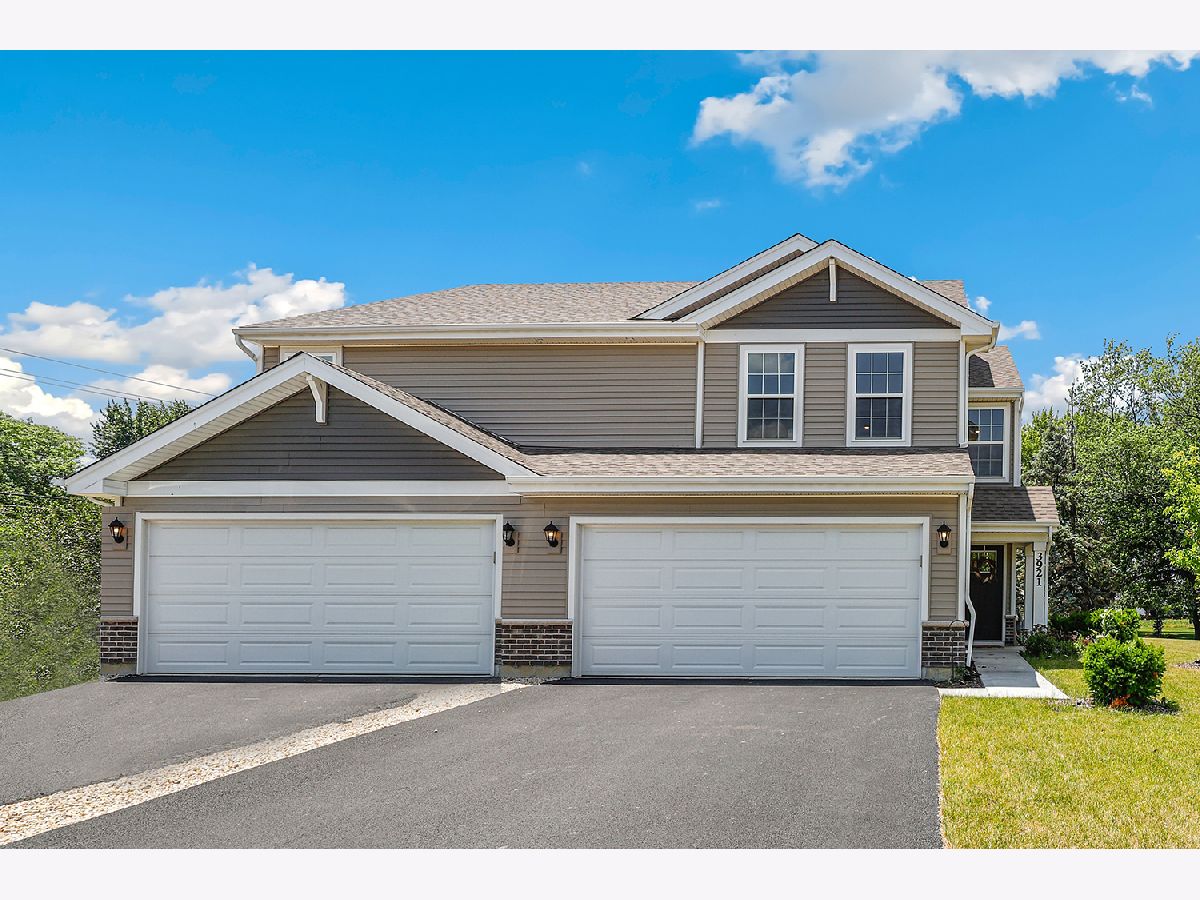 Homes & Condos & Townhomes Sold Cedar Creek Joliet Illinois, 3921 Brickyard