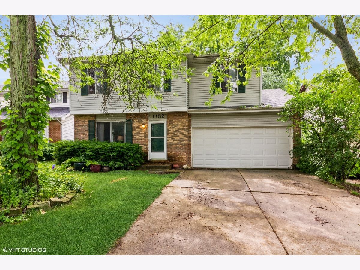 Homes & Condos & Townhomes Sold Spring Hill Naperville Illinois, 1152 Greensfield