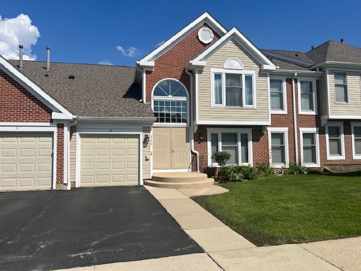 Rented Elk Grove Village Illinois, 111 Red Fox