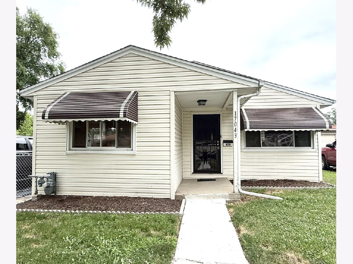  Sold Hazel Crest Illinois, 17043 Trapet